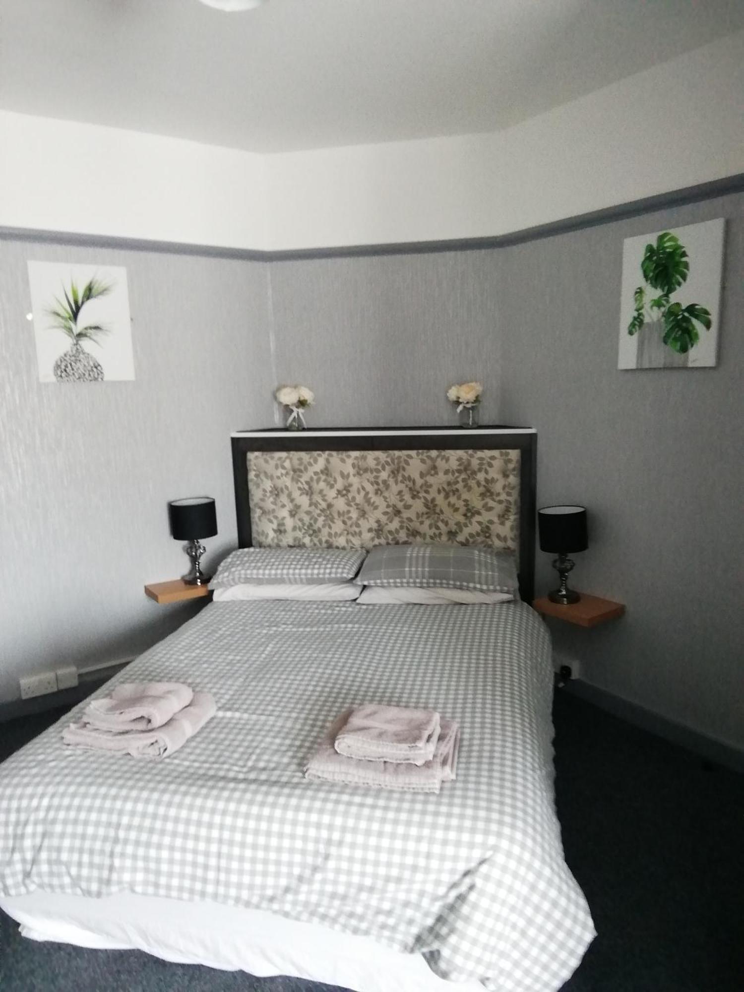 The Old Castle Hotel ウェーマス 部屋 写真